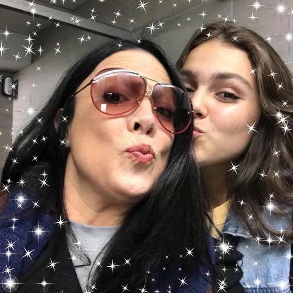 Meet your Posher, Renee